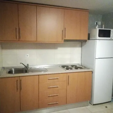 With One Bedroom In With Wonderful City View And Wifi 150 M From The Beach *