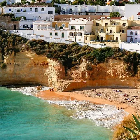 With One Bedroom In With Wonderful City View And Wifi 150 M From The Beach * Portimão